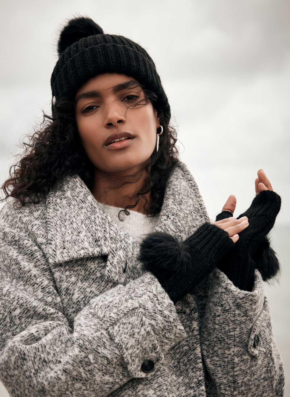 Black Knit Hand Warmers