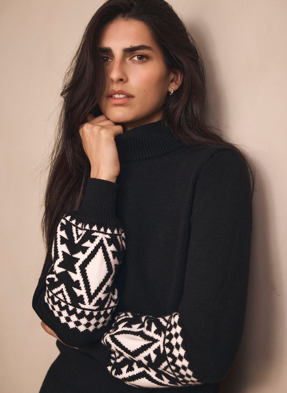 Black Graphic Sleeve Mini Dress