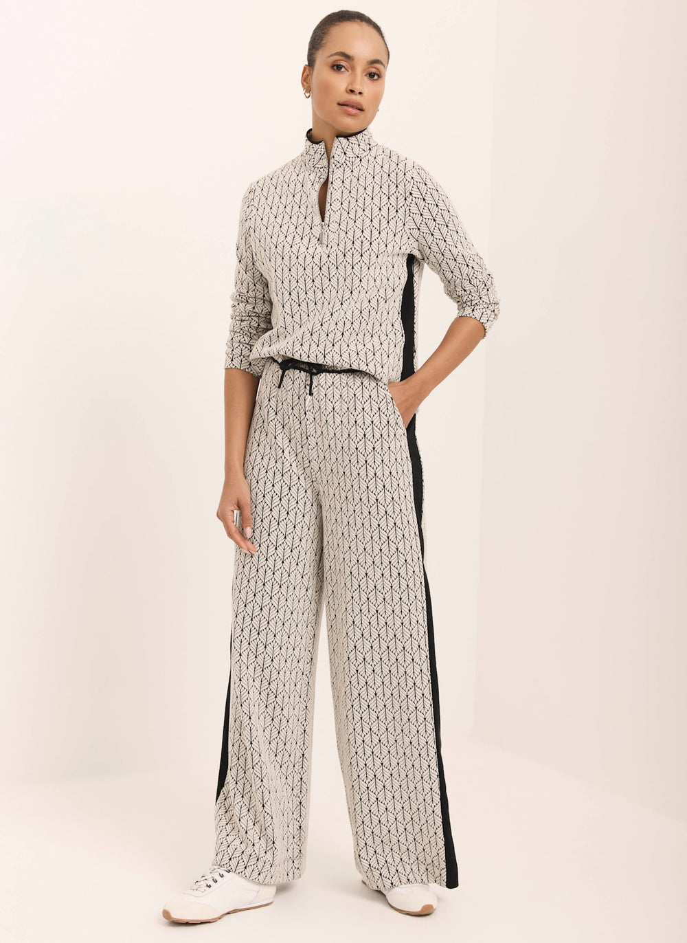 Black Jacquard Side Stripe Wide Trousers