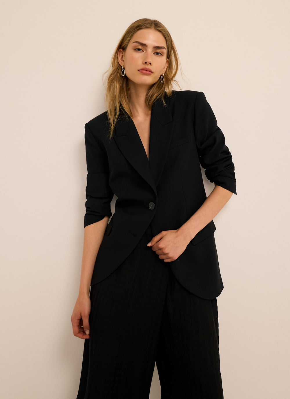 Black Single Breasted Blazer