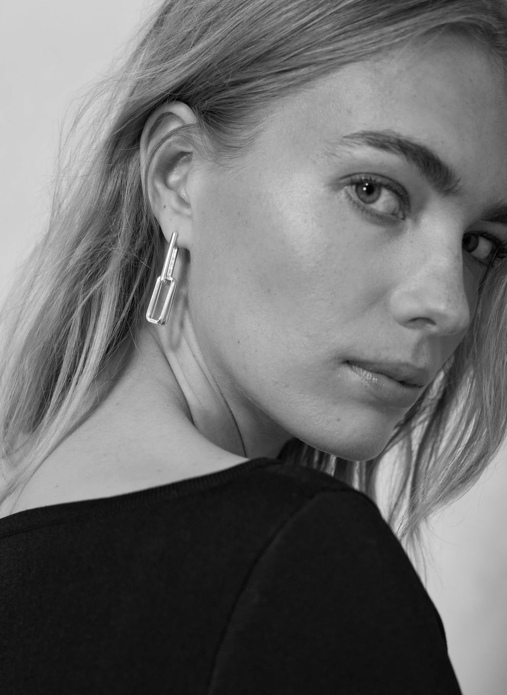 Gold Tone Link Earrings