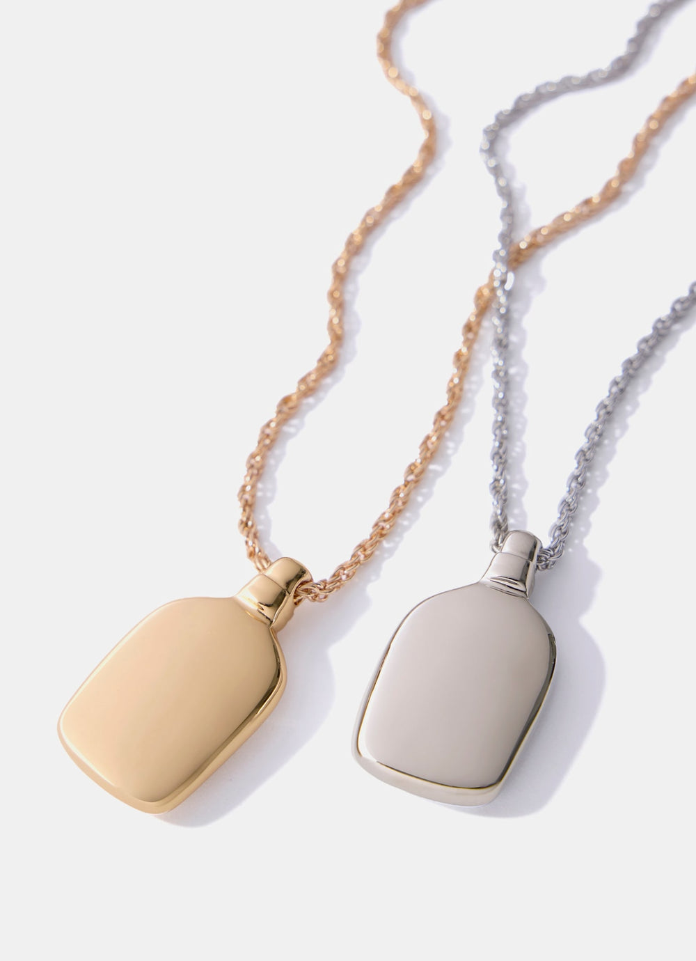 Gold Tone Pendant Necklace