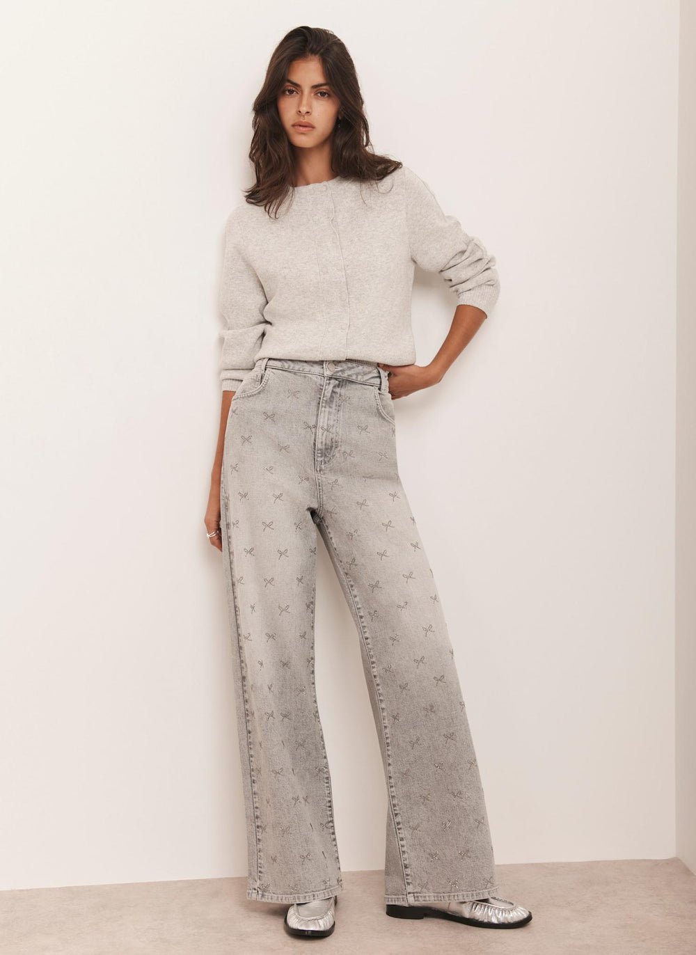 Grey Bow Embellished Wide Jeans
