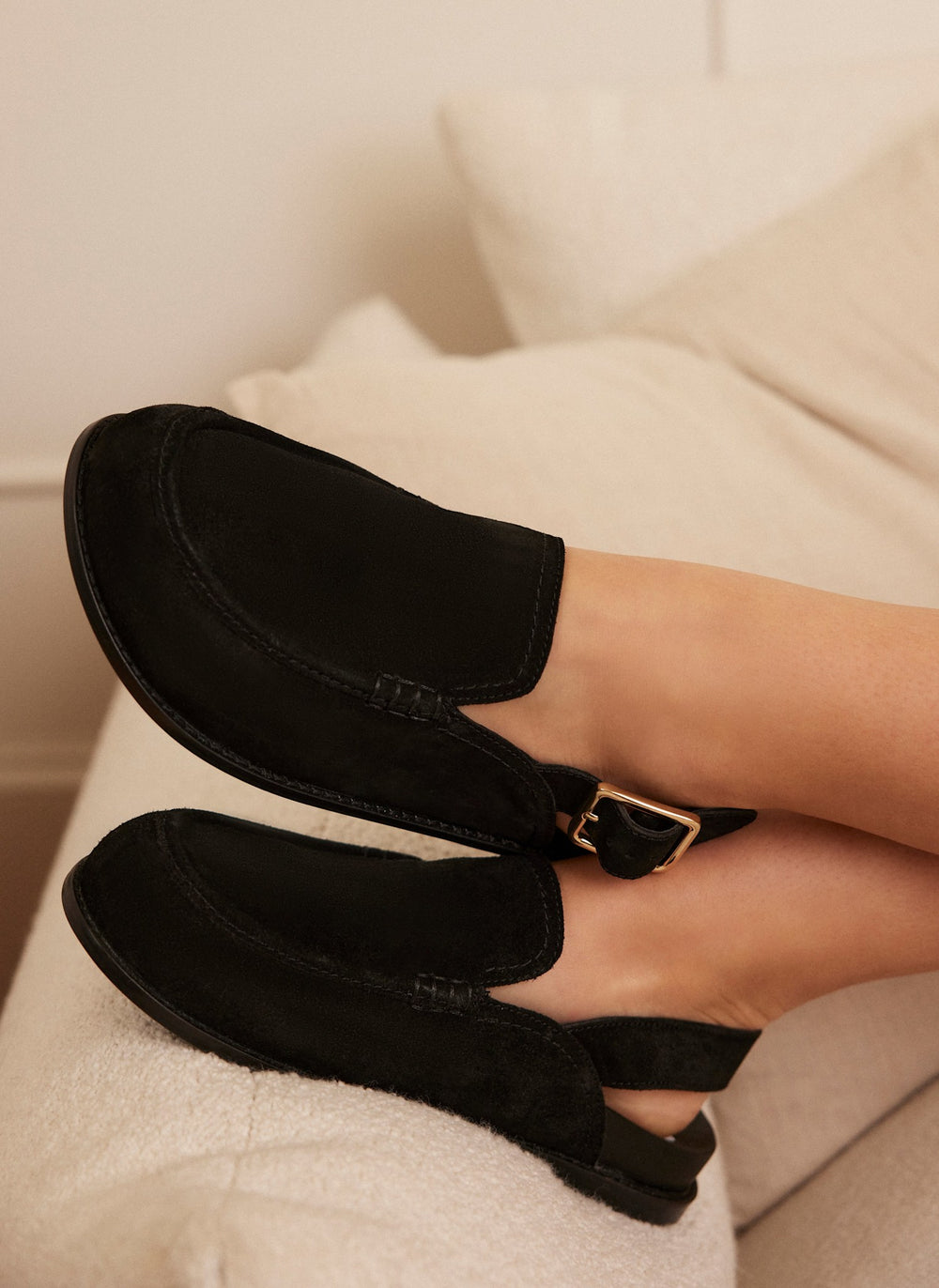 Nala Black Sling Back Clogs