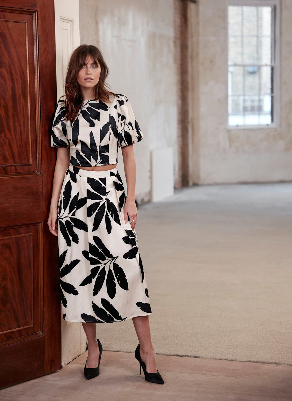 Neutral Palm Print Midi Skirt