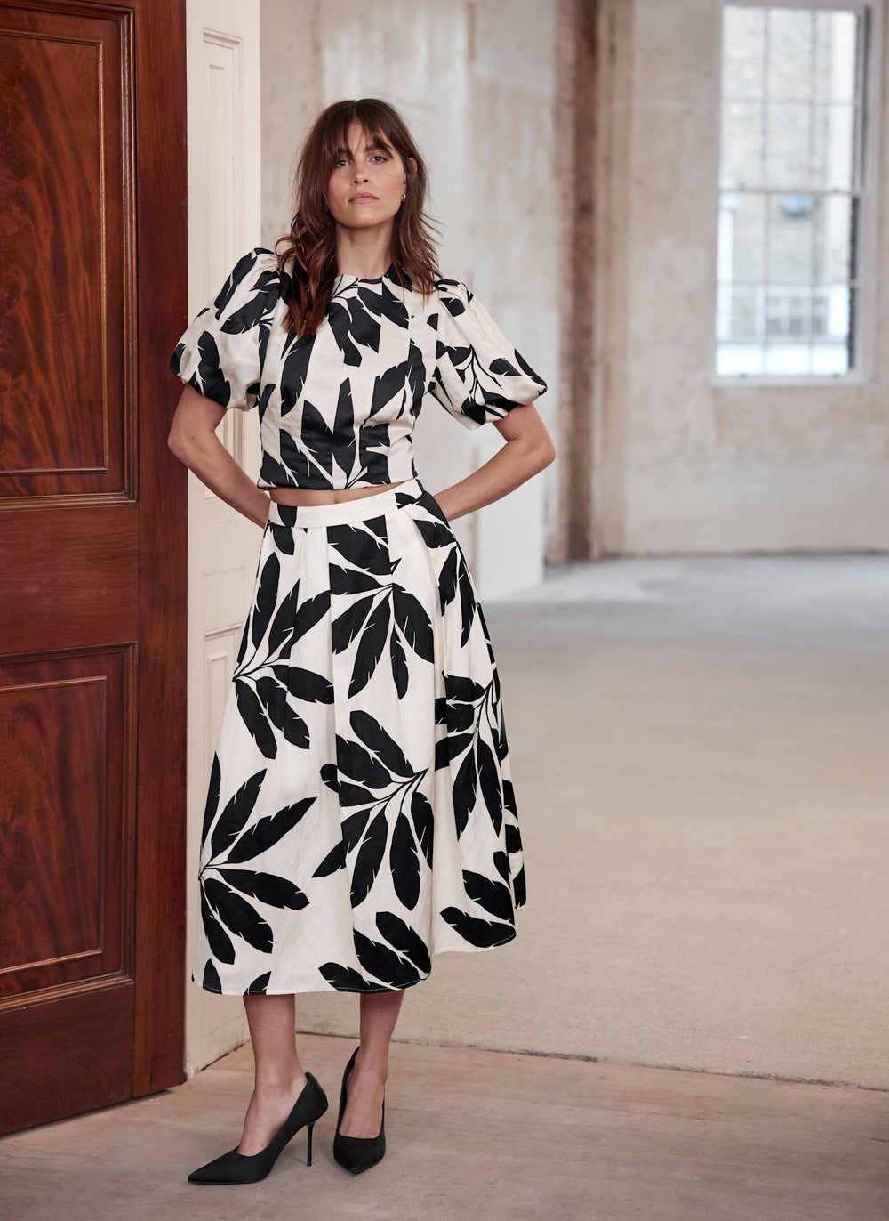 Neutral Palm Print Midi Skirt