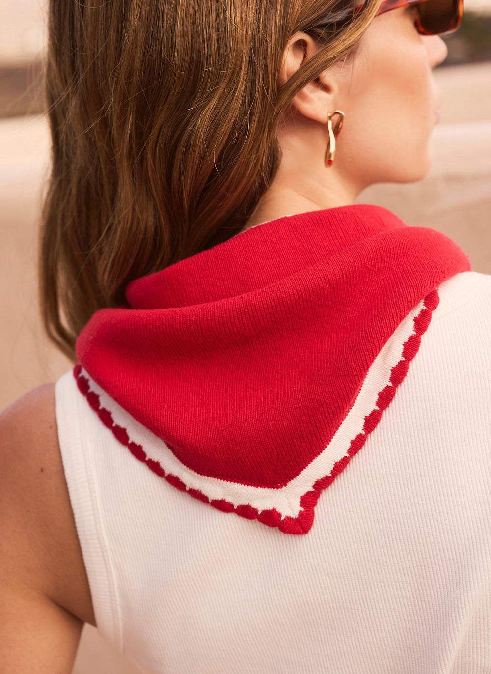 Red Scallop Edge Knit Scarf