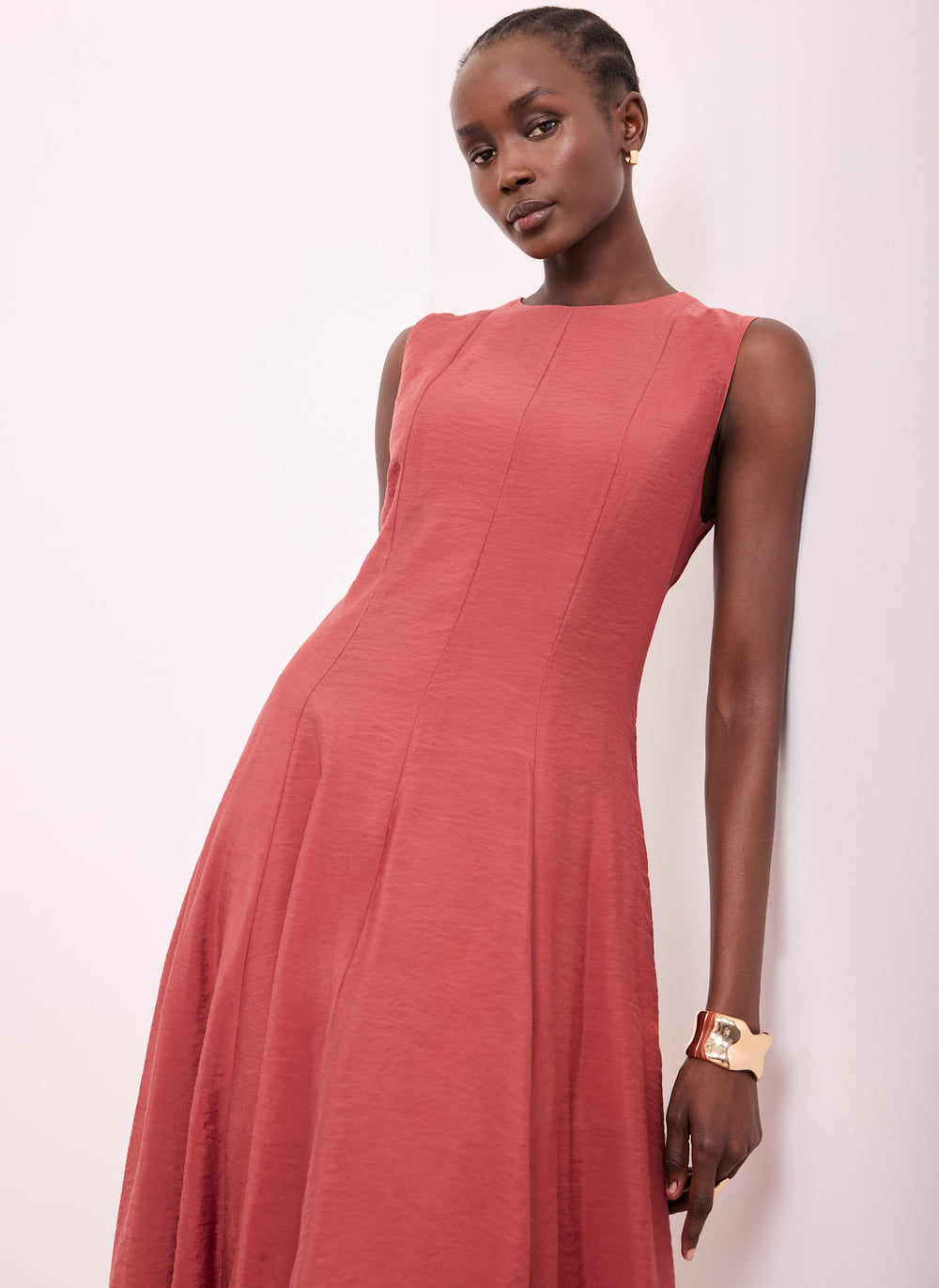 Red Sleeveless Midi Dress