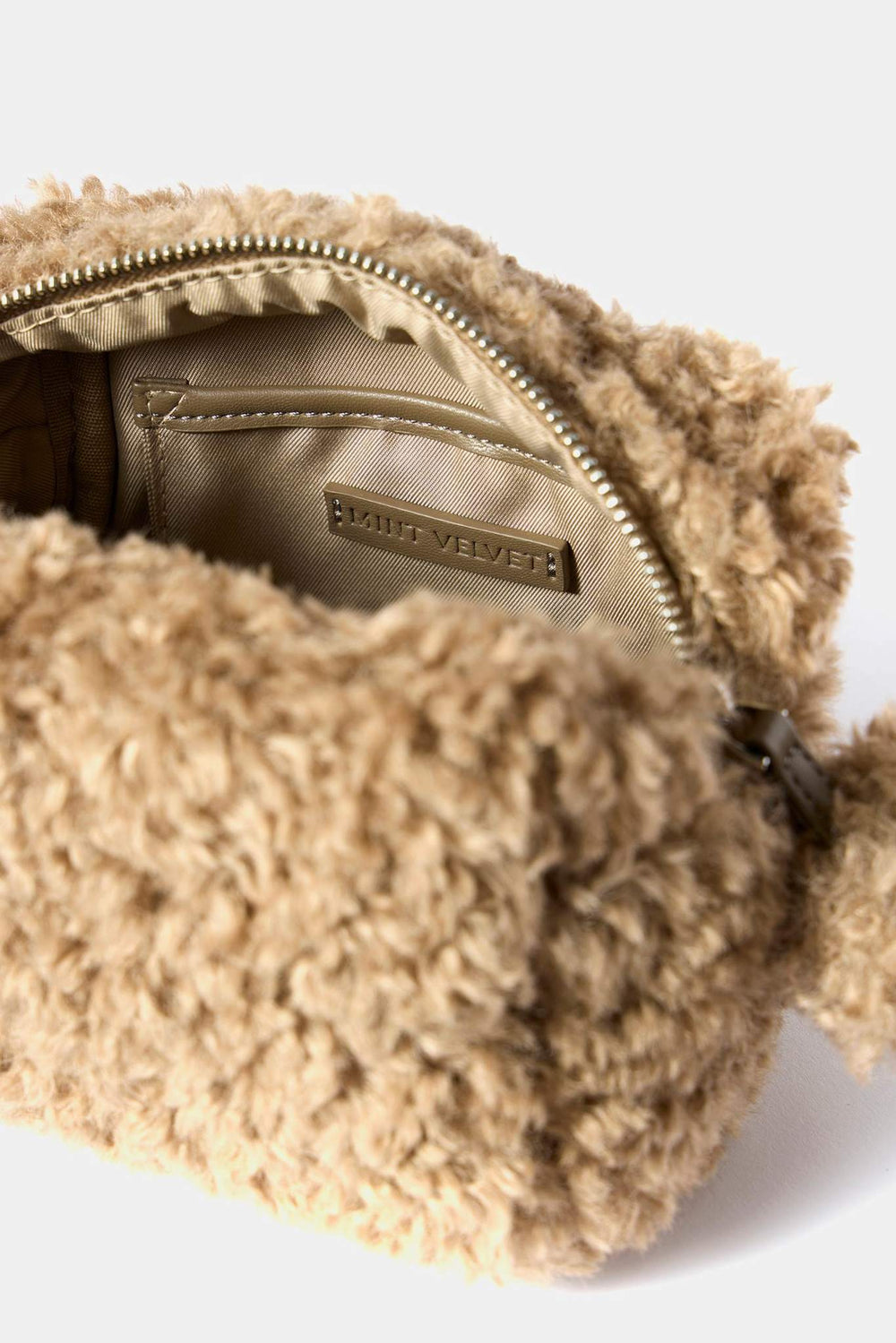 Small Neutral Borg Wash Bag
