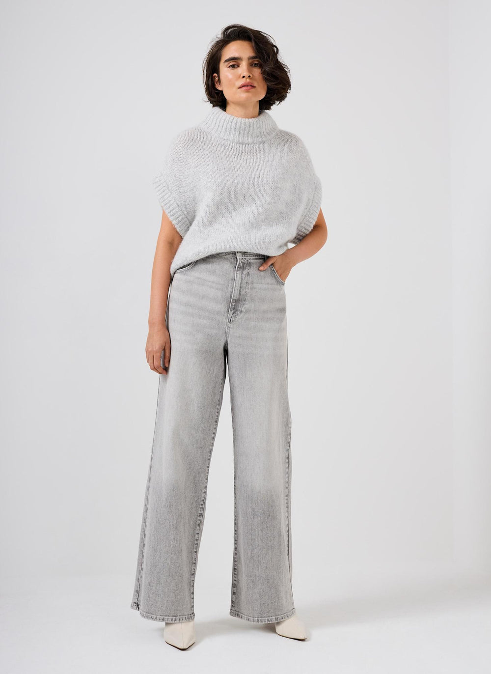 Washed Grey Wide Jeans