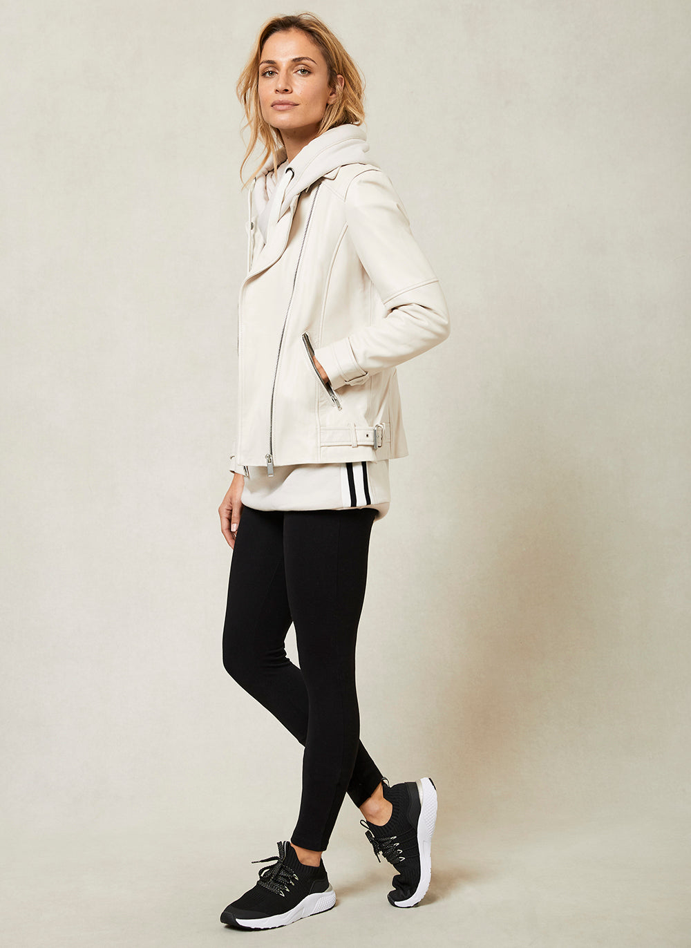 Black Straight Leggings LEGGINGS Mint Velvet