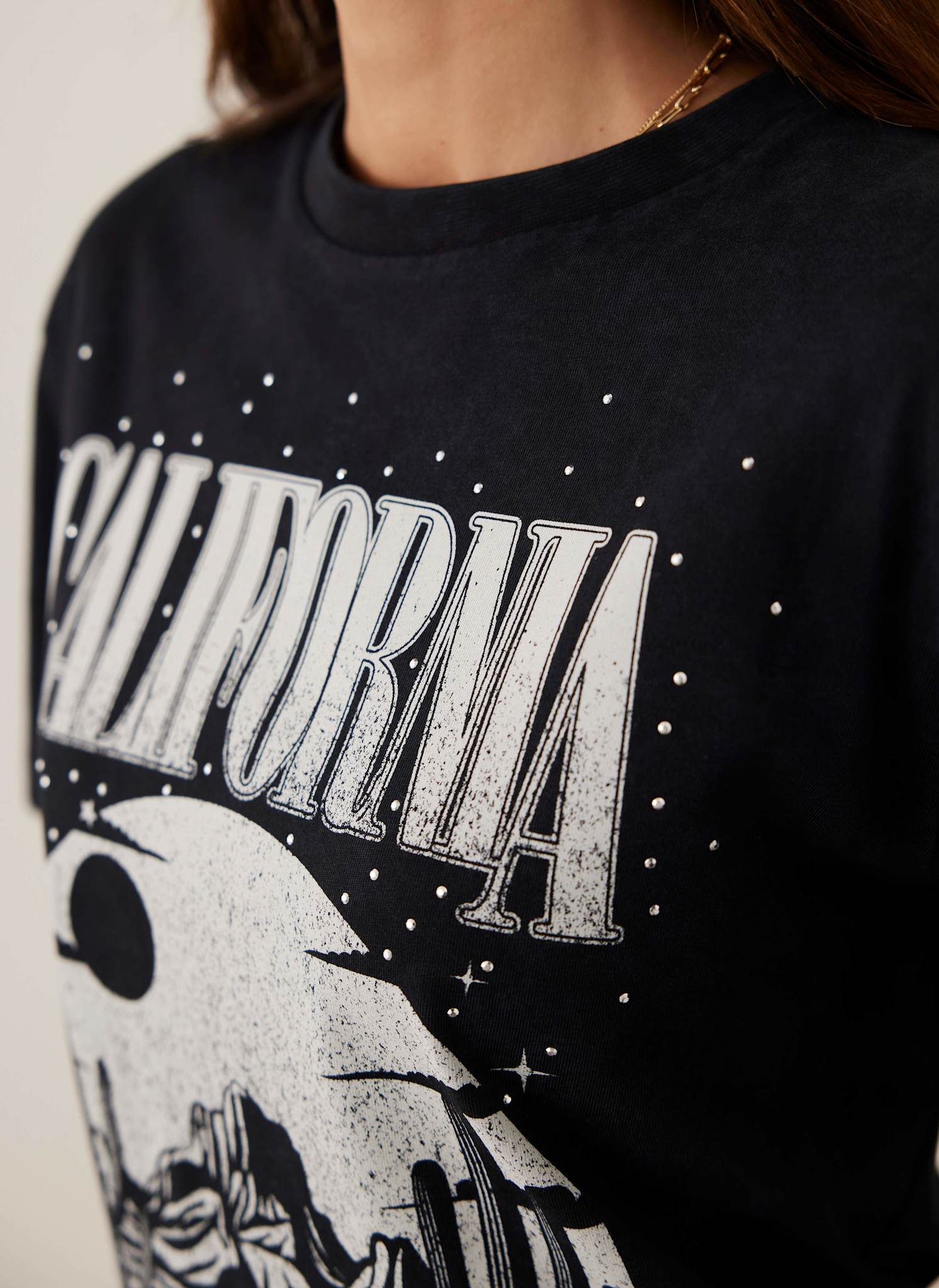 Black California Graphic Cotton T-Shirt – Mint Velvet