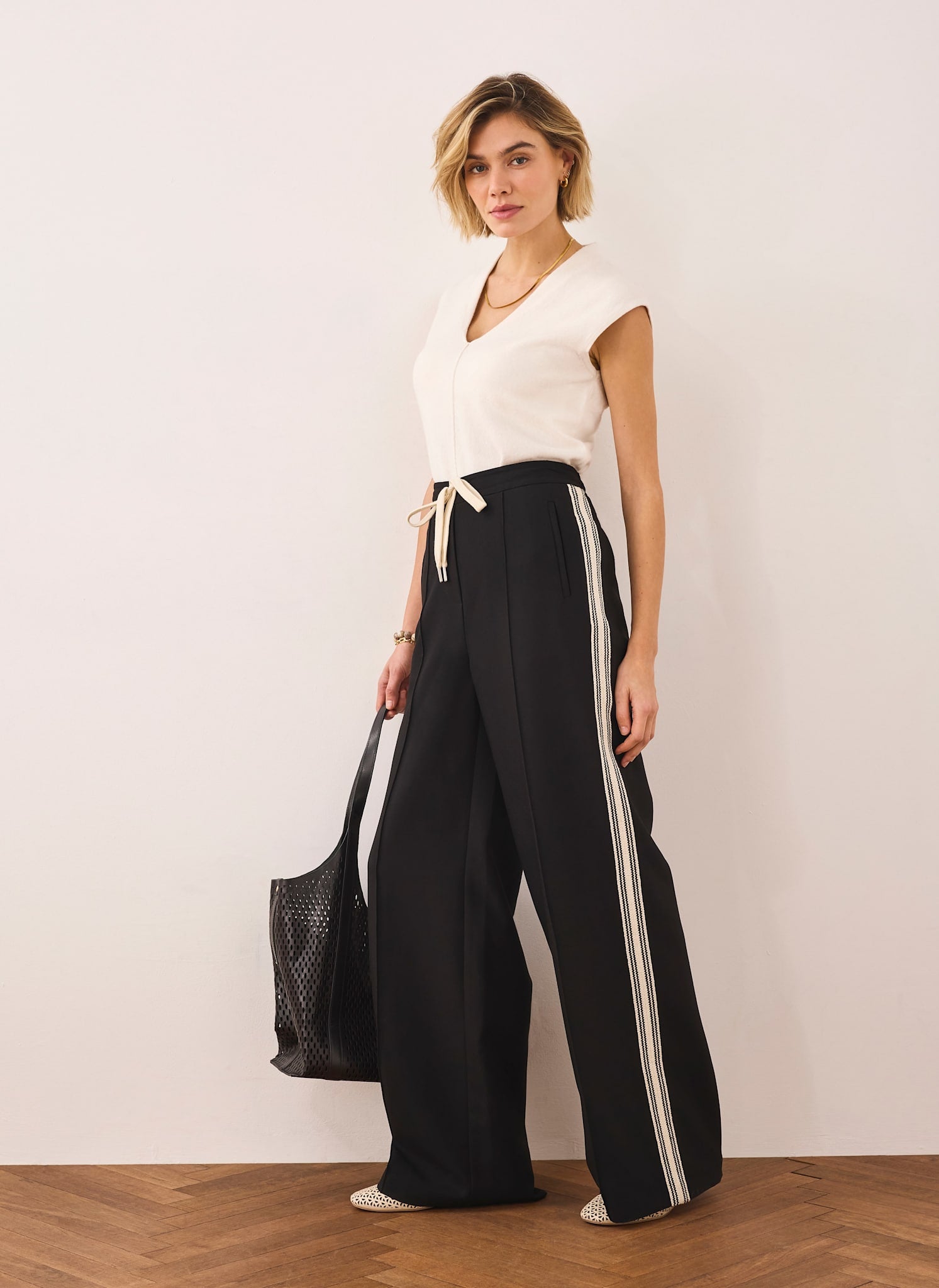 Black Crochet Side Stripe Wide Trousers – Mint Velvet