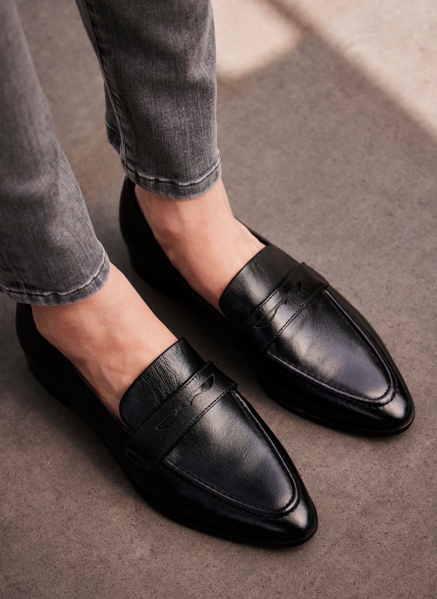 Black Leather Loafers – Mint Velvet