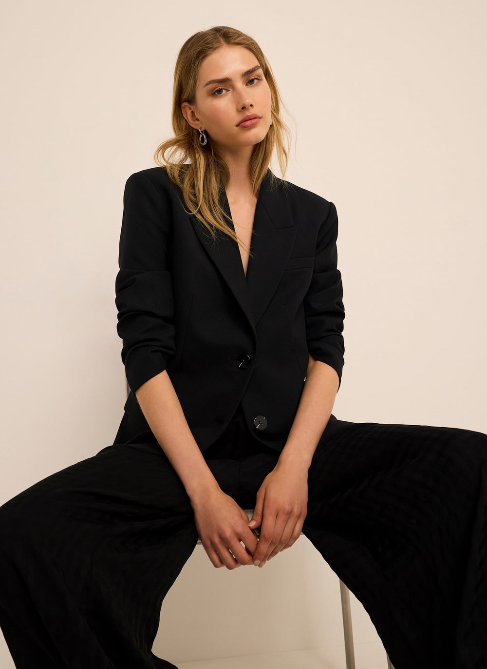 Black Single Breasted Blazer