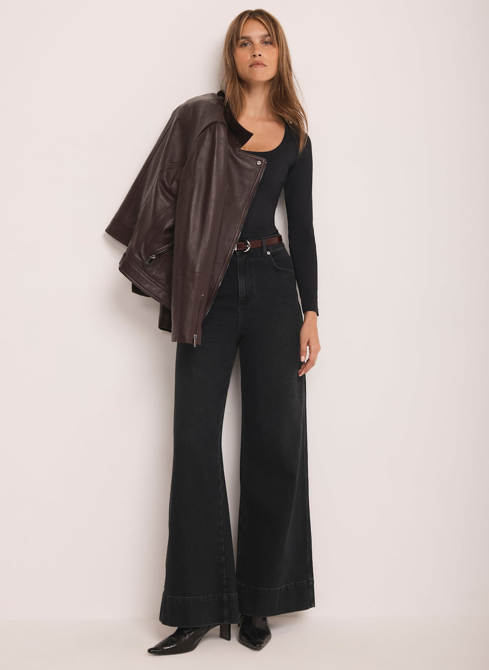 Black Scoop Neck Long Sleeve Top