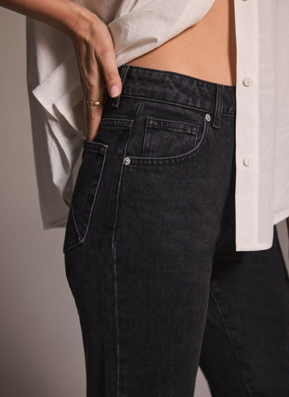 Washed Black Straight Leg Jeans – Mint Velvet1