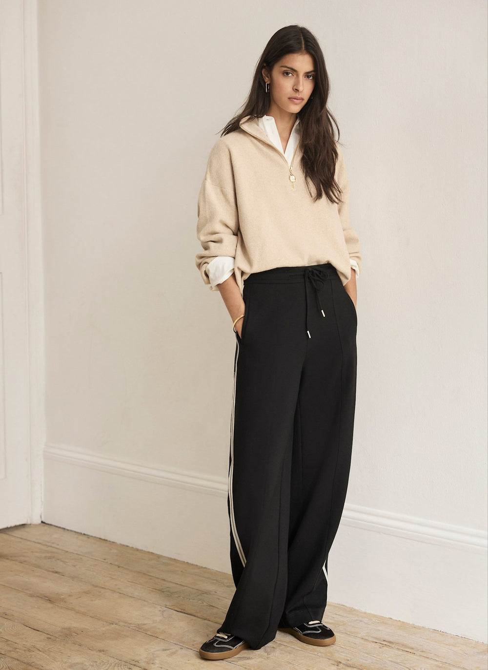 Black Side Stripe Barrel Trousers