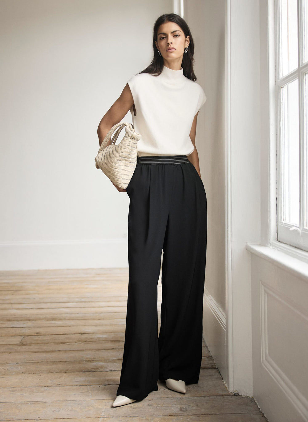 Black Wide Leg Elasticated Waistband Trousers