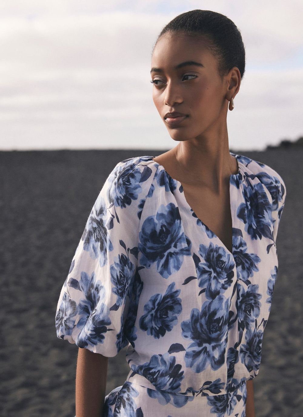 Blue Floral Print Cropped Top