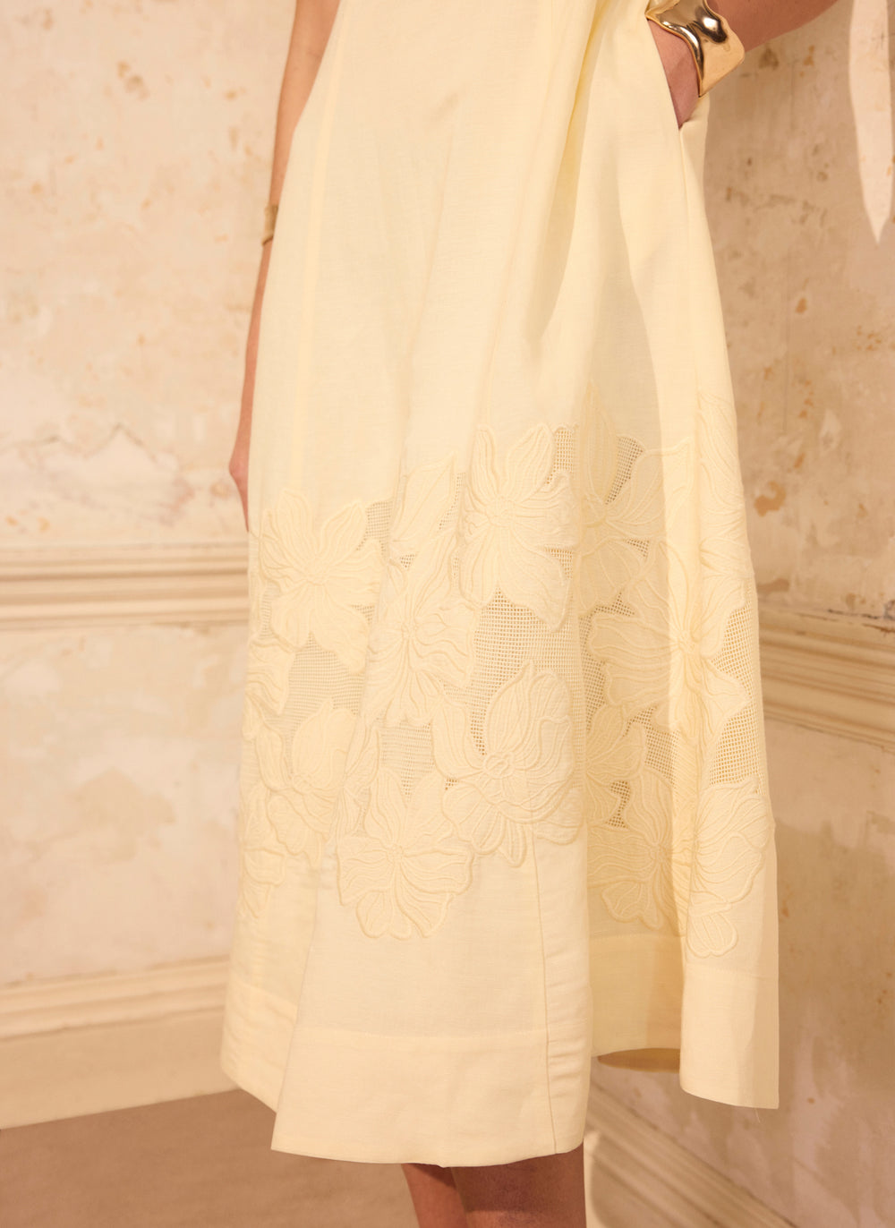 yellow knit lace insert midi dress Yellow Linen Blend Lace Midi Dress – Mint Velvet