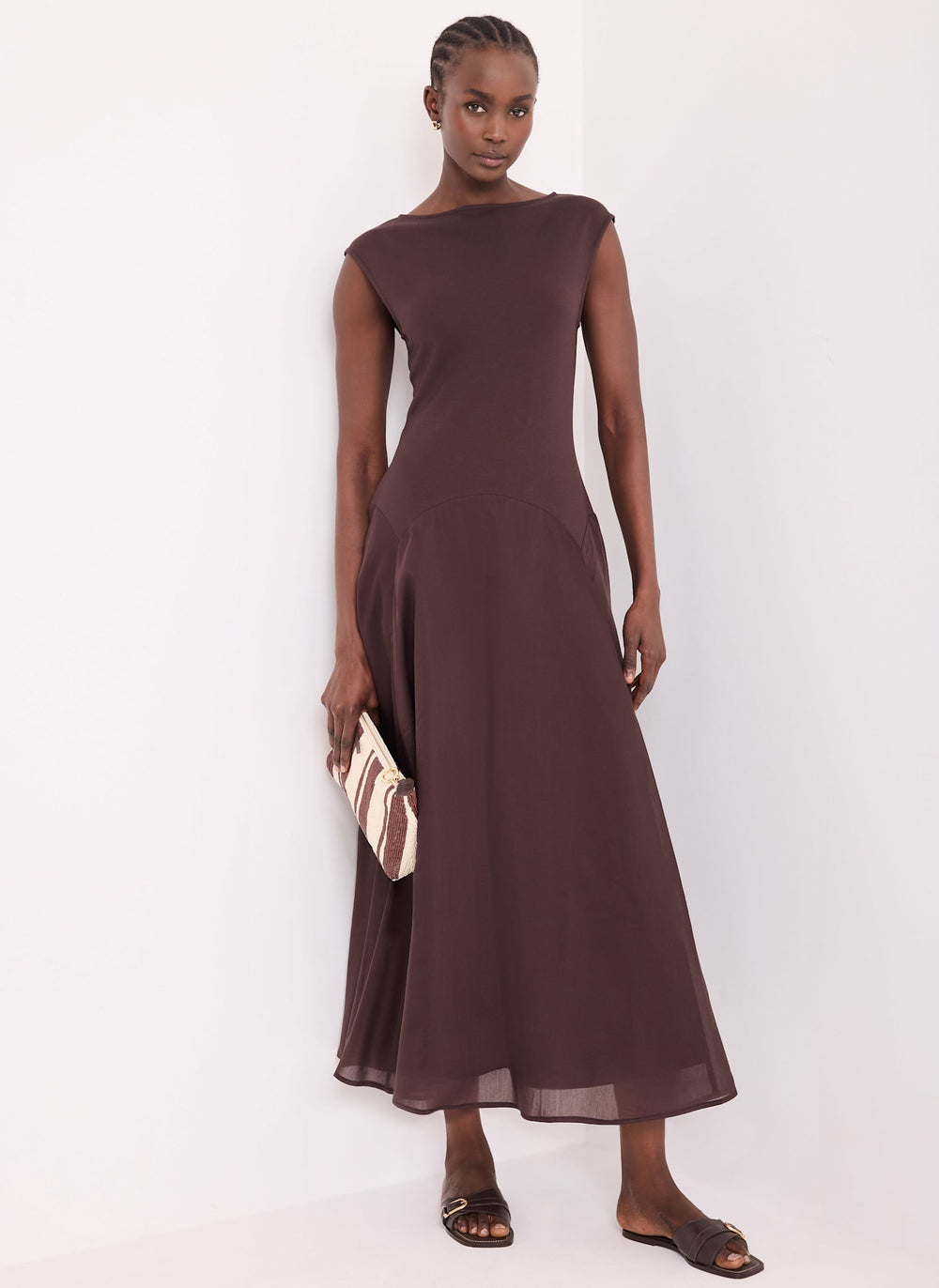 drop waist brown dress Sleeveless Midi – Mint Velvet long lilac prom dresses 08.04.2024 Shoe Size:US9/UK8/EU42 The drop waist adds