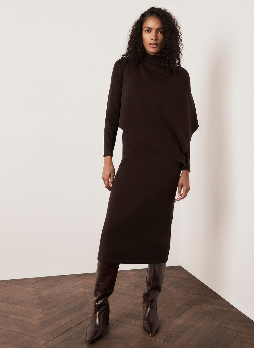 brown knit midi dress Poncho – Mint Velvet Color:Majolica Blue A Painted 2 Piece upload-20260907 The knitted dress you