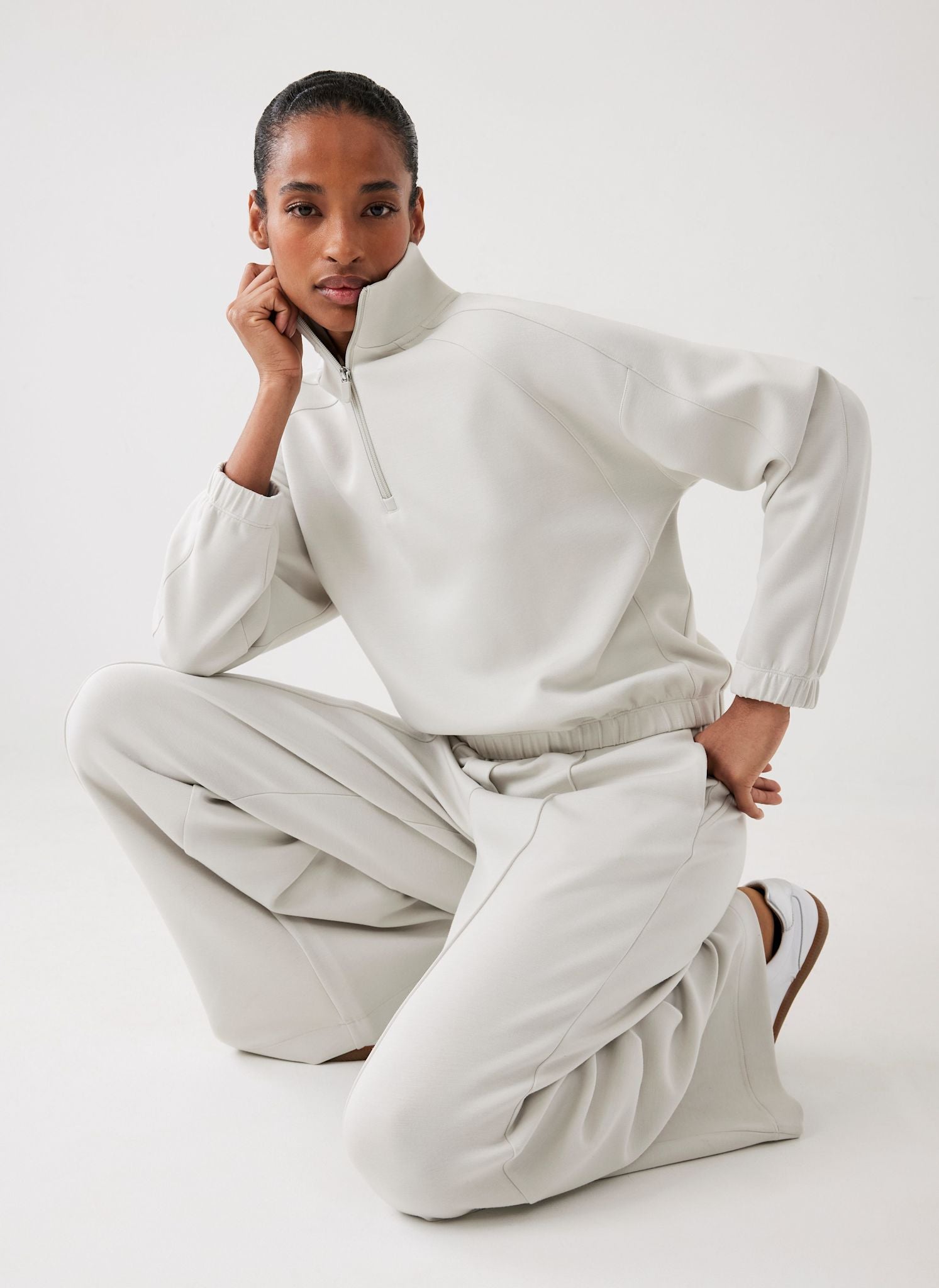 Cream Super Soft Zip Up Sweatshirt – Mint Velvet