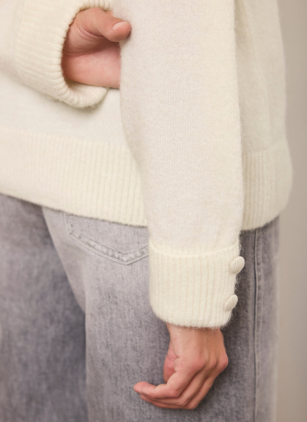 Cream V-Neck Knit Jumper