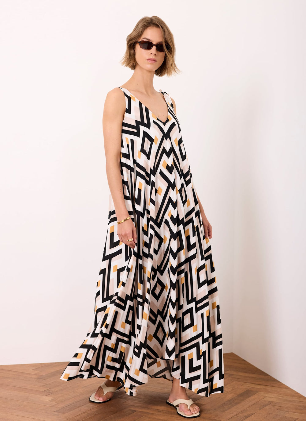 geo maxi dress Black Geo Print Maxi Dress – Mint Velvet