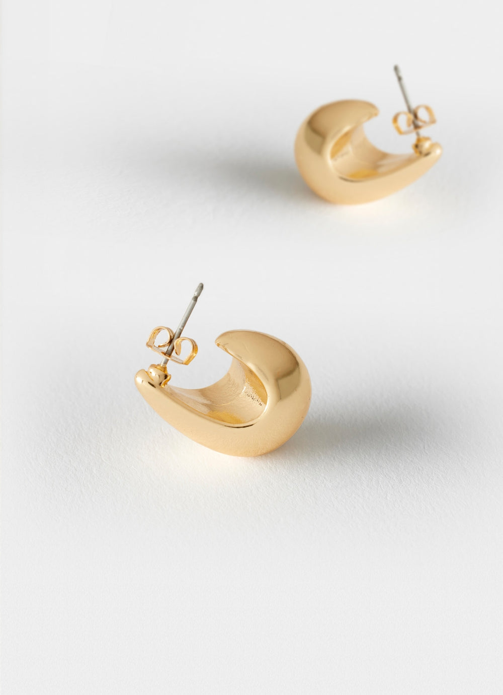 Gold Tone Drop Earrings