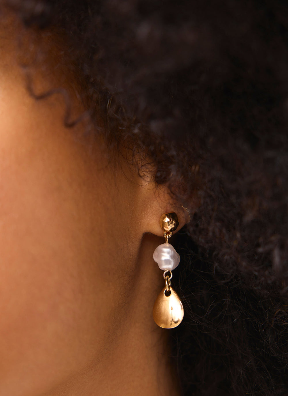 Gold Tone Pearl Drop Earrings