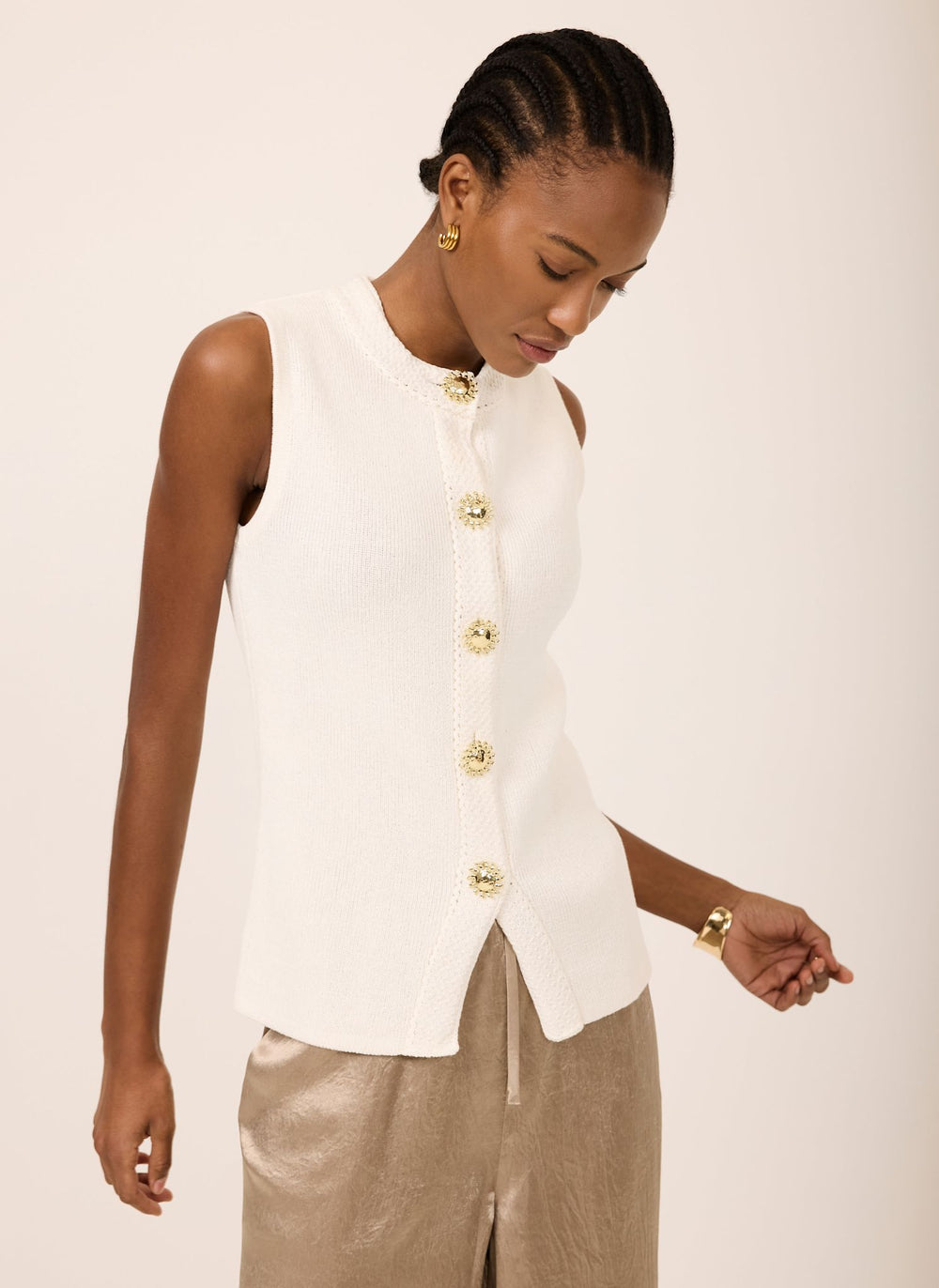 White Sunray Button Knit Sleeveless Top