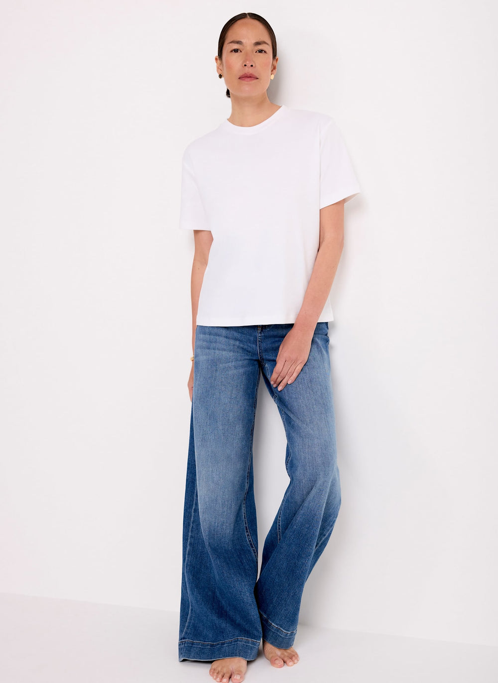 White Cotton Slim Fit T-Shirt