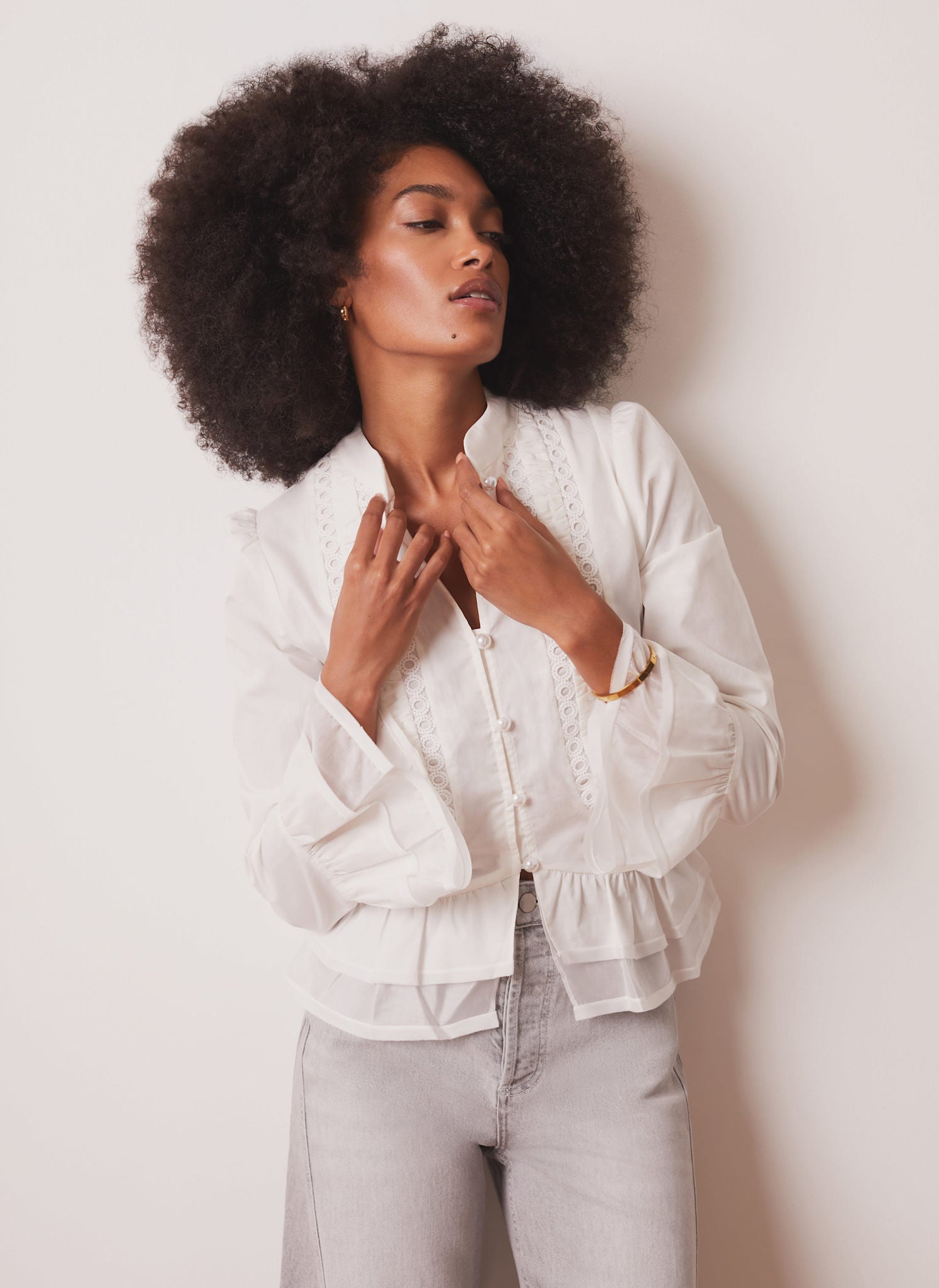 Cream Lace Ruffle Blouse – Mint Velvet