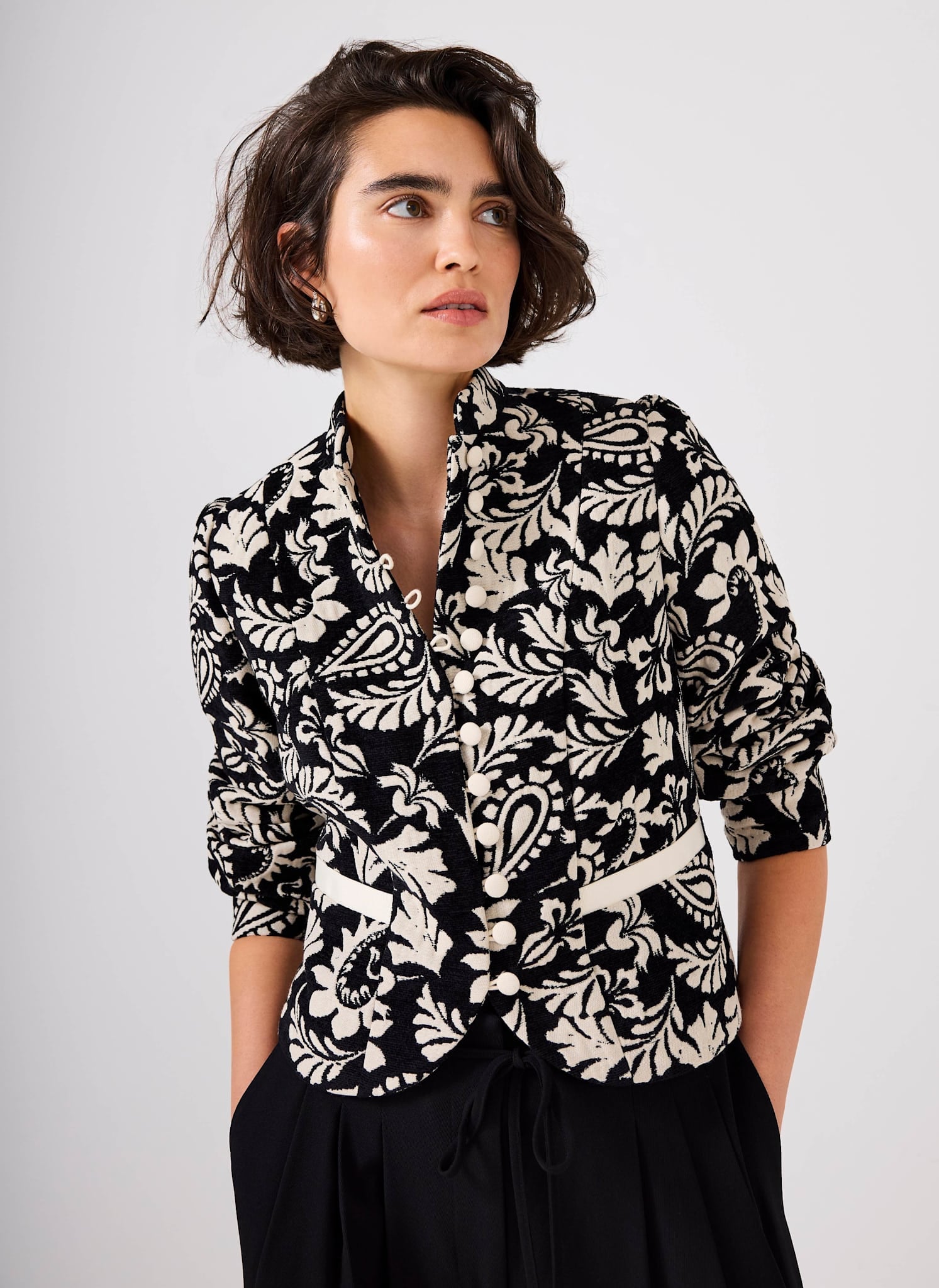 Black Jacquard Floral Cropped Jacket – Mint Velvet