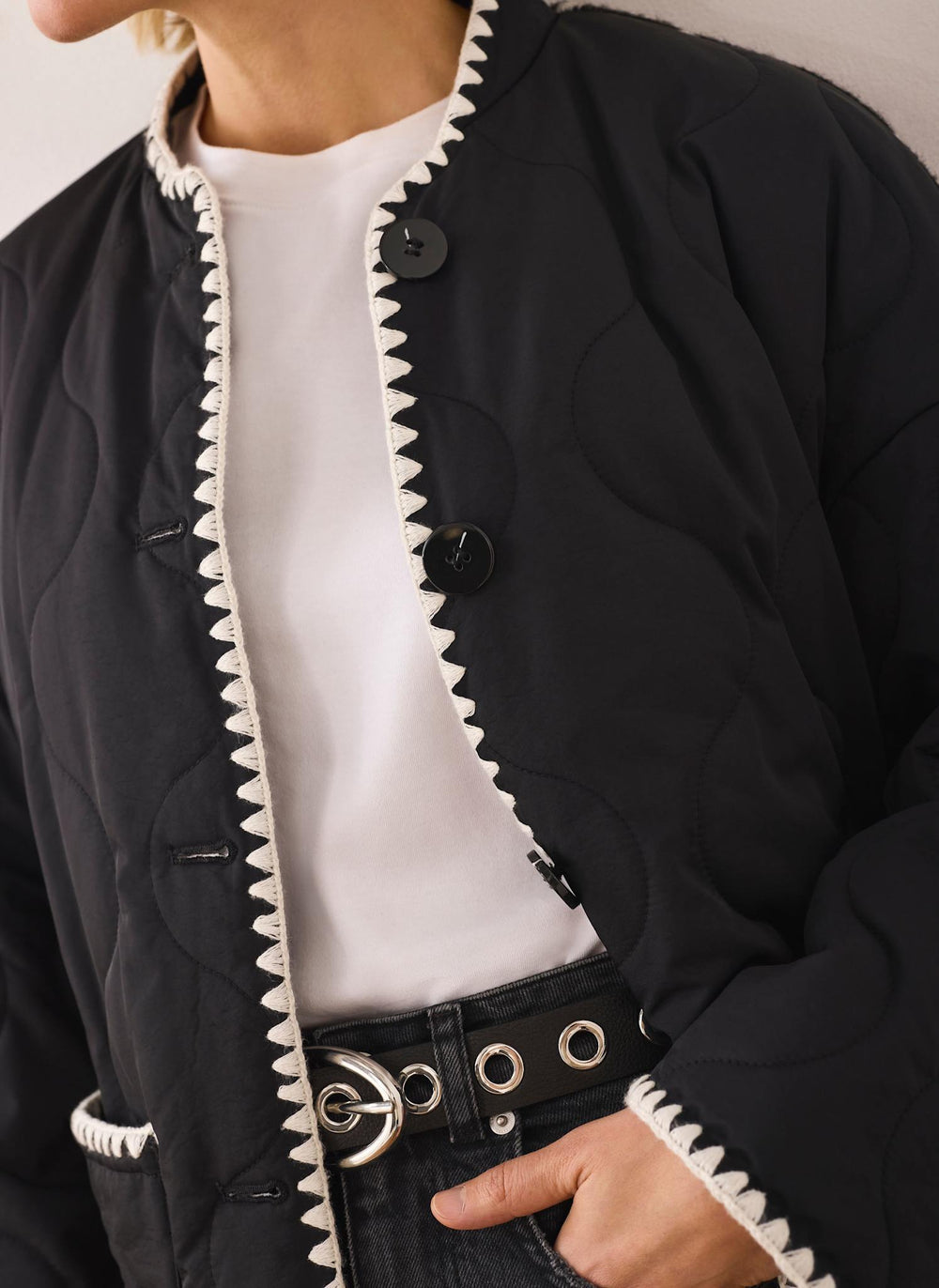 Black Contrast Back Quilted Jacket