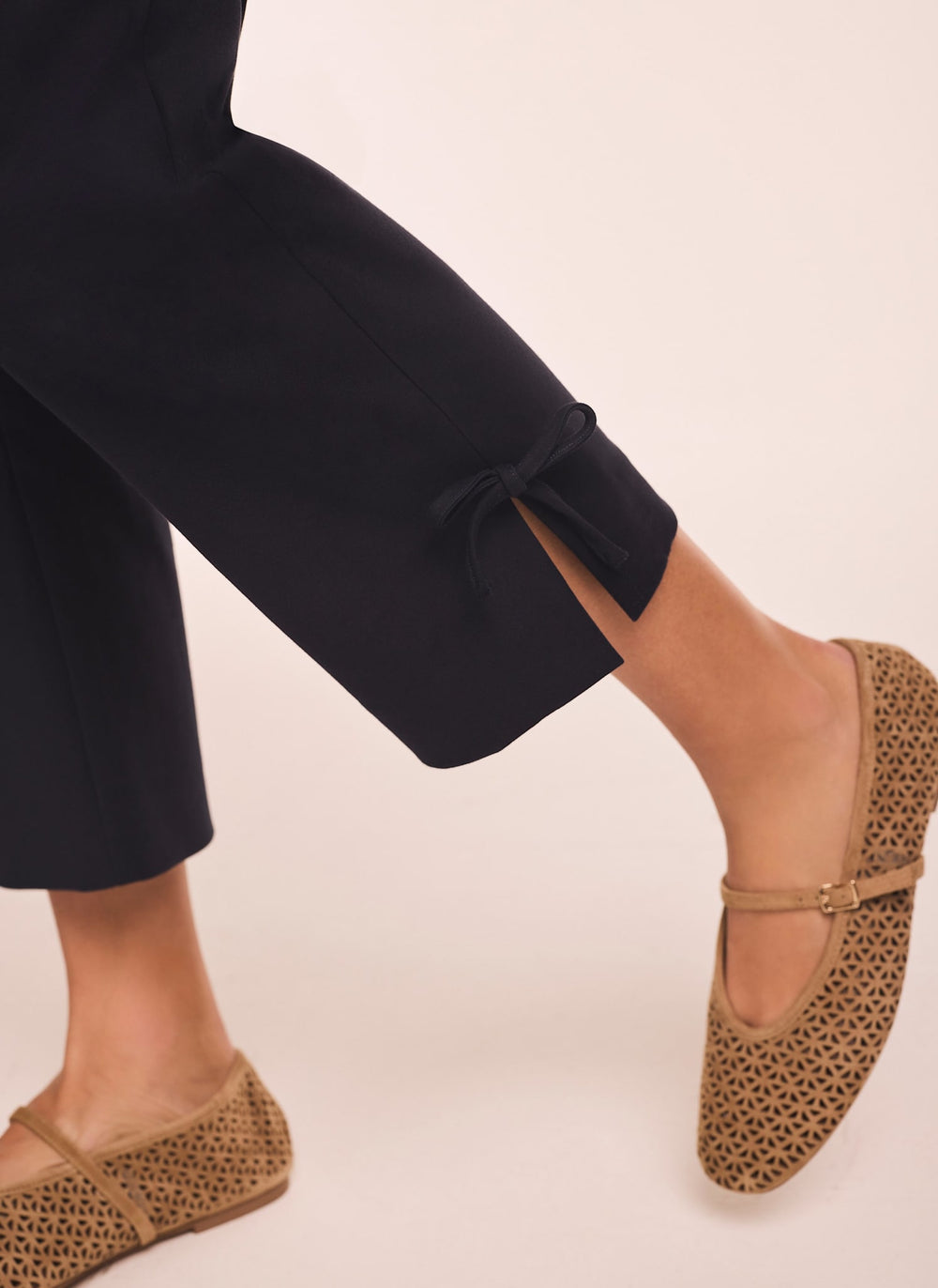 Navy Cotton Blend Capri Trousers