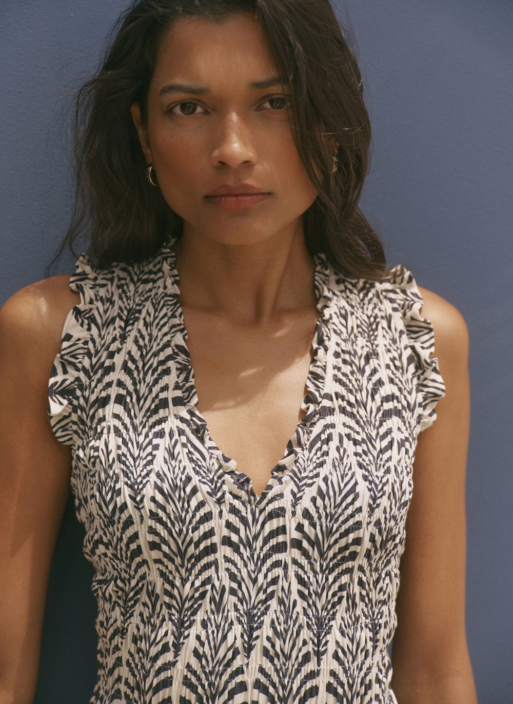 Navy Leaf Print Shirred Midi Dress – Mint Velvet