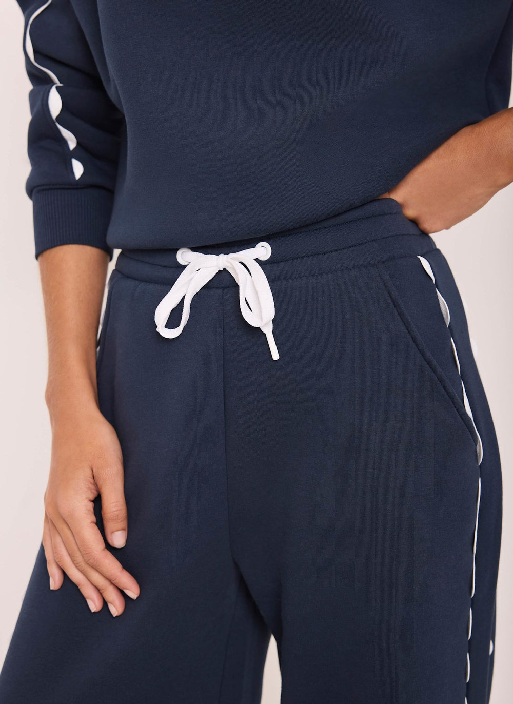 Navy Contrast Scallop Trim Relaxed Joggers