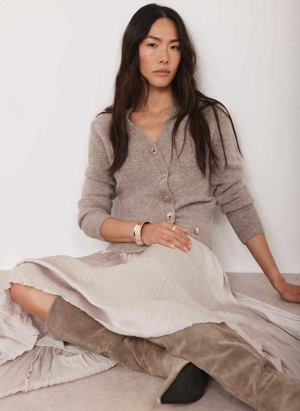 Neutral Asymmetric Detail Cardigan