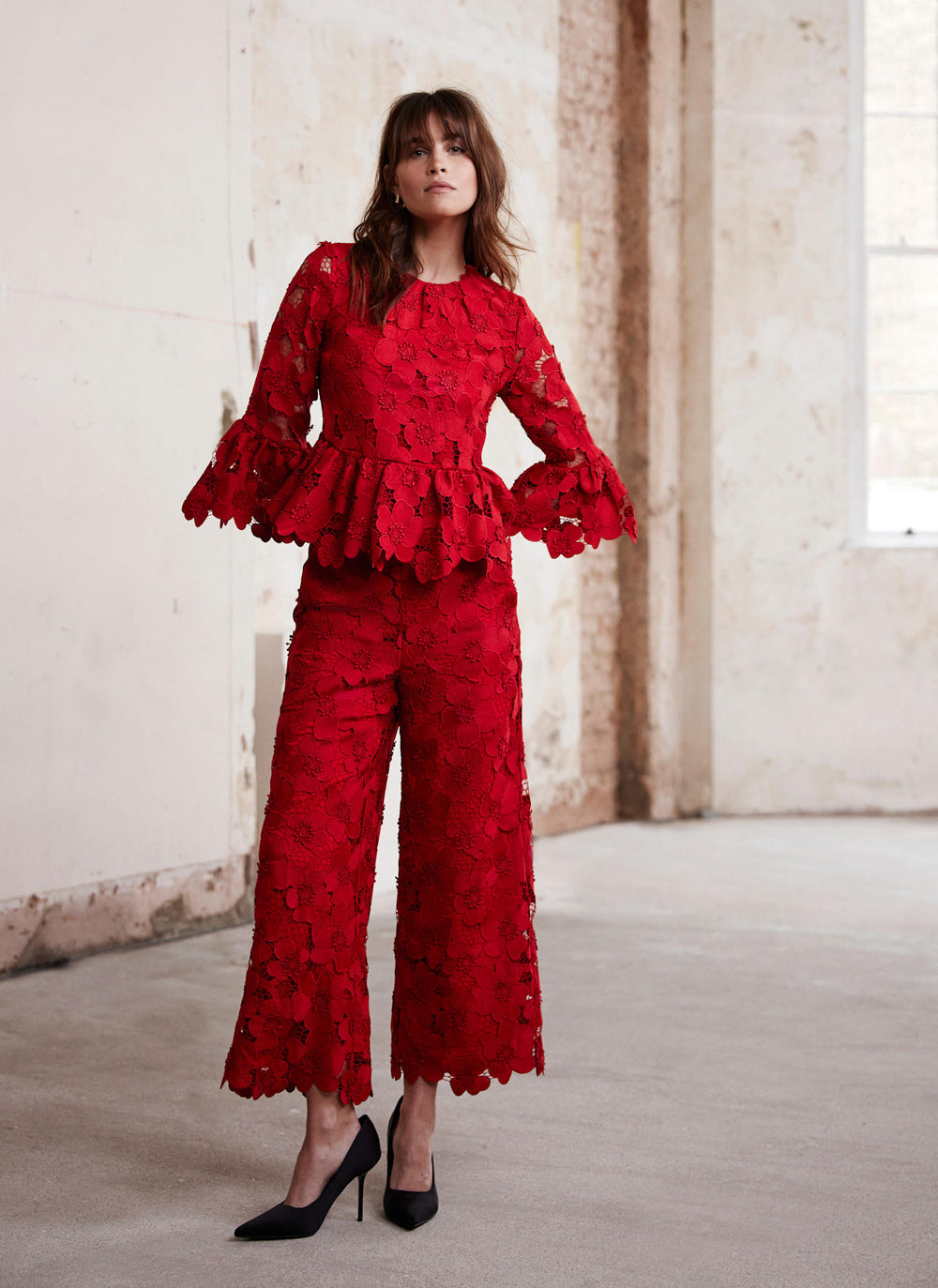 Red Lace Applique Cropped Trousers