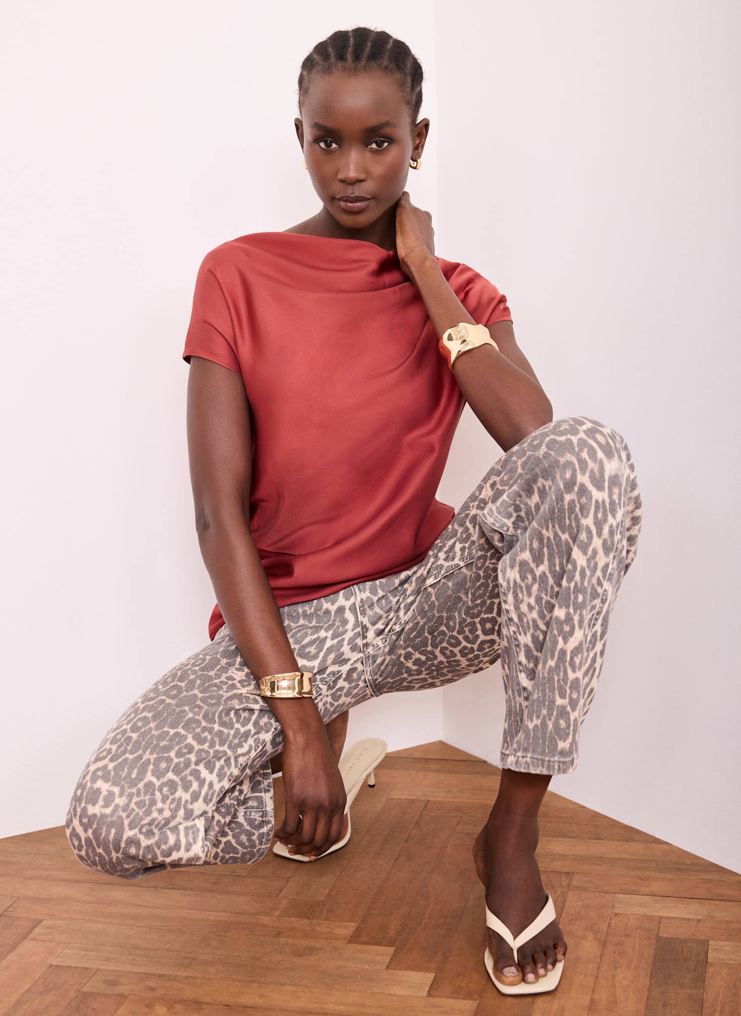 Women's Tops & T-Shirts | Shirts & Blouses | Mint Velvet
