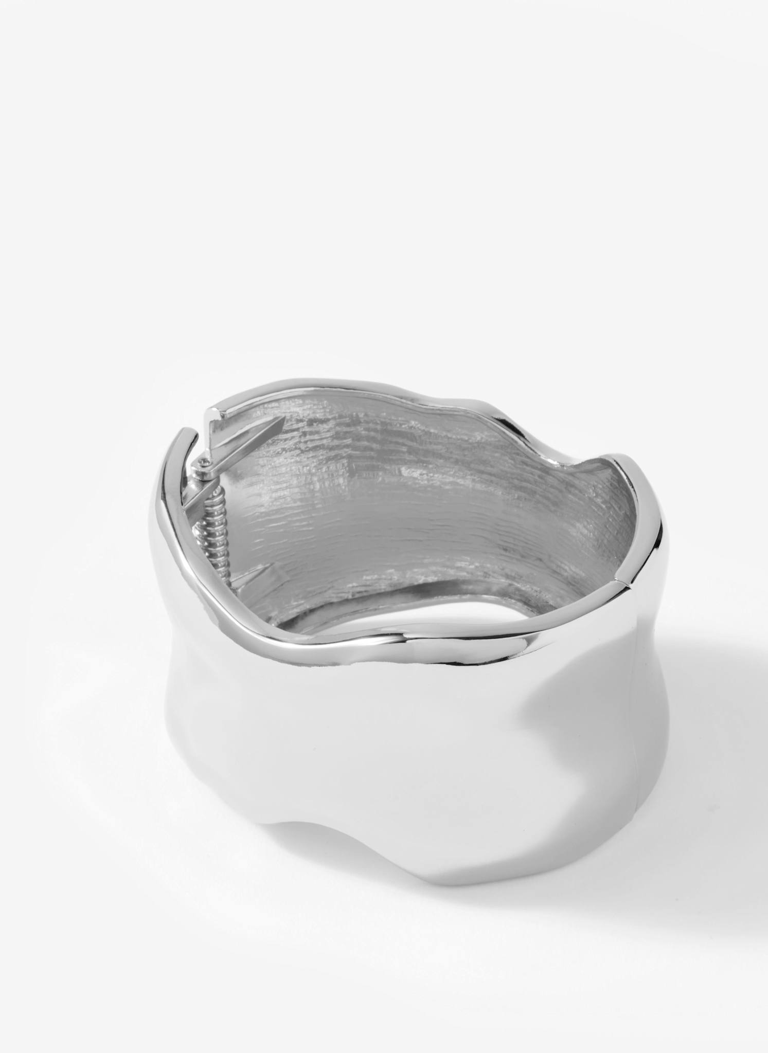 Silver Tone Clean Wave Bangle – Mint Velvet
