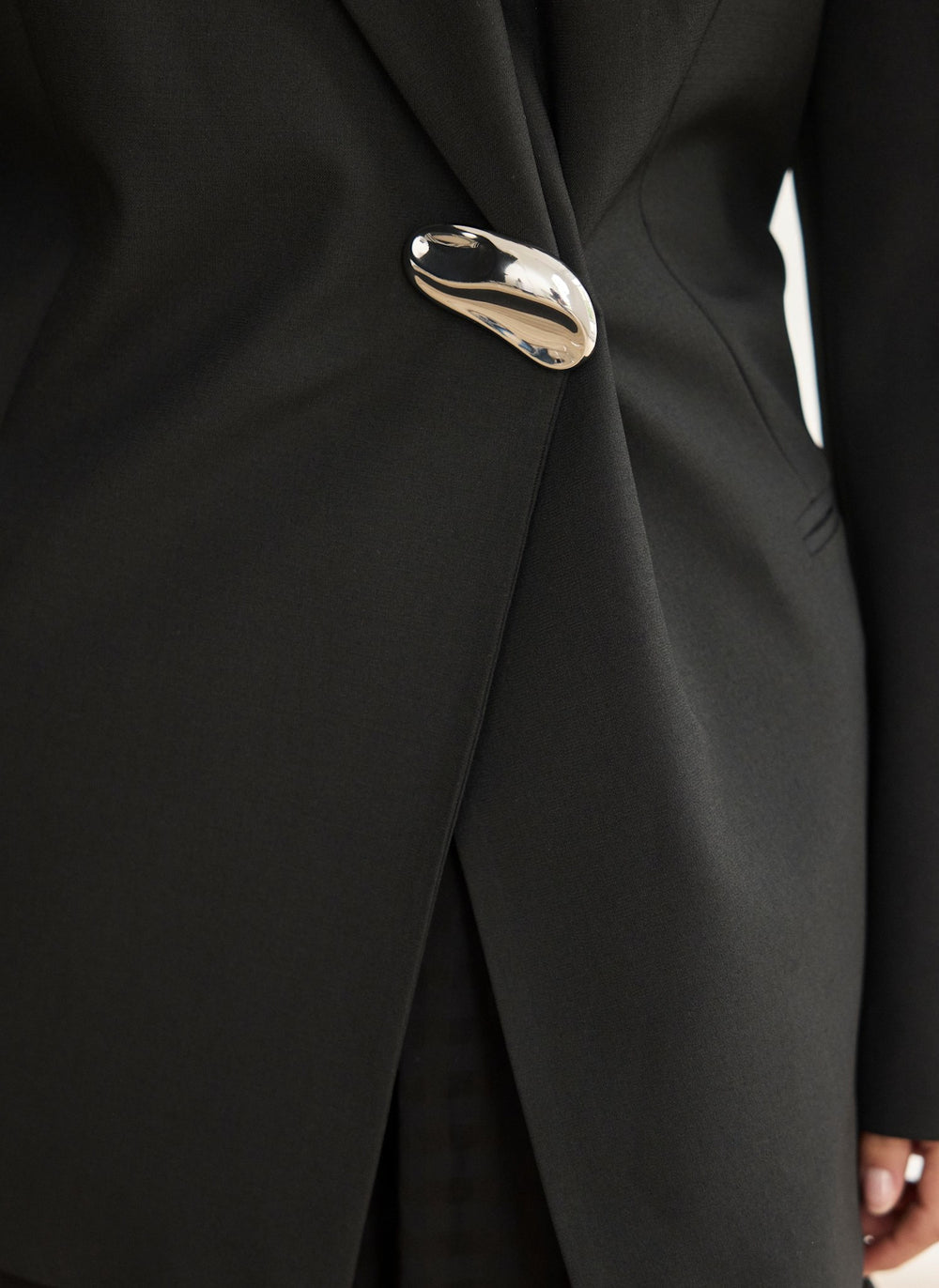 Silver Tone Minimal Brooch
