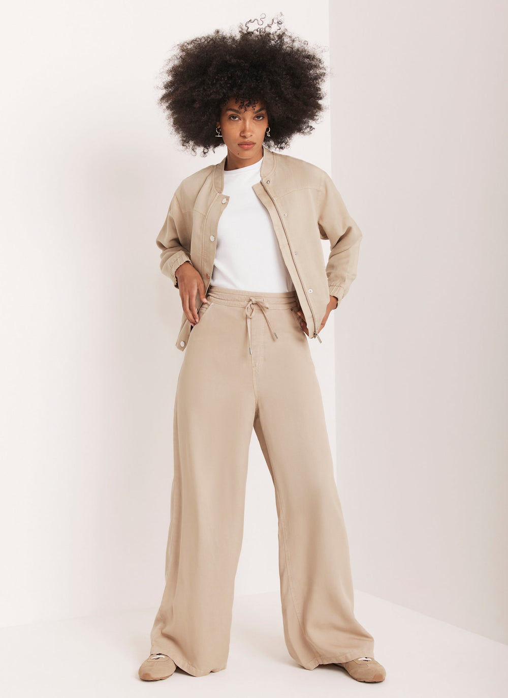 Neutral Stone Washed Wide Leg Trousers – Mint Velvet