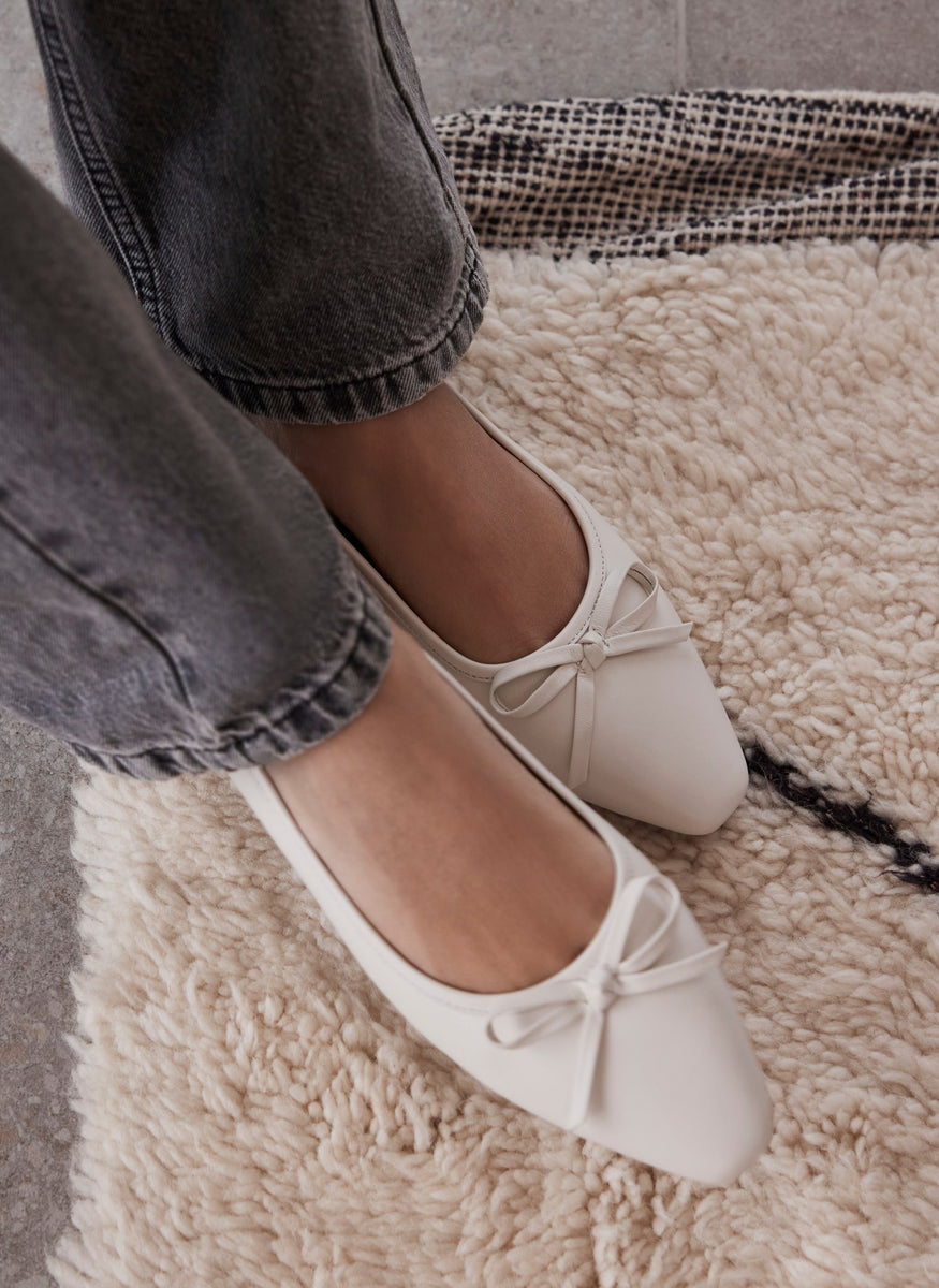 Cream Leather Bow Ballet Flats Mint Velvet