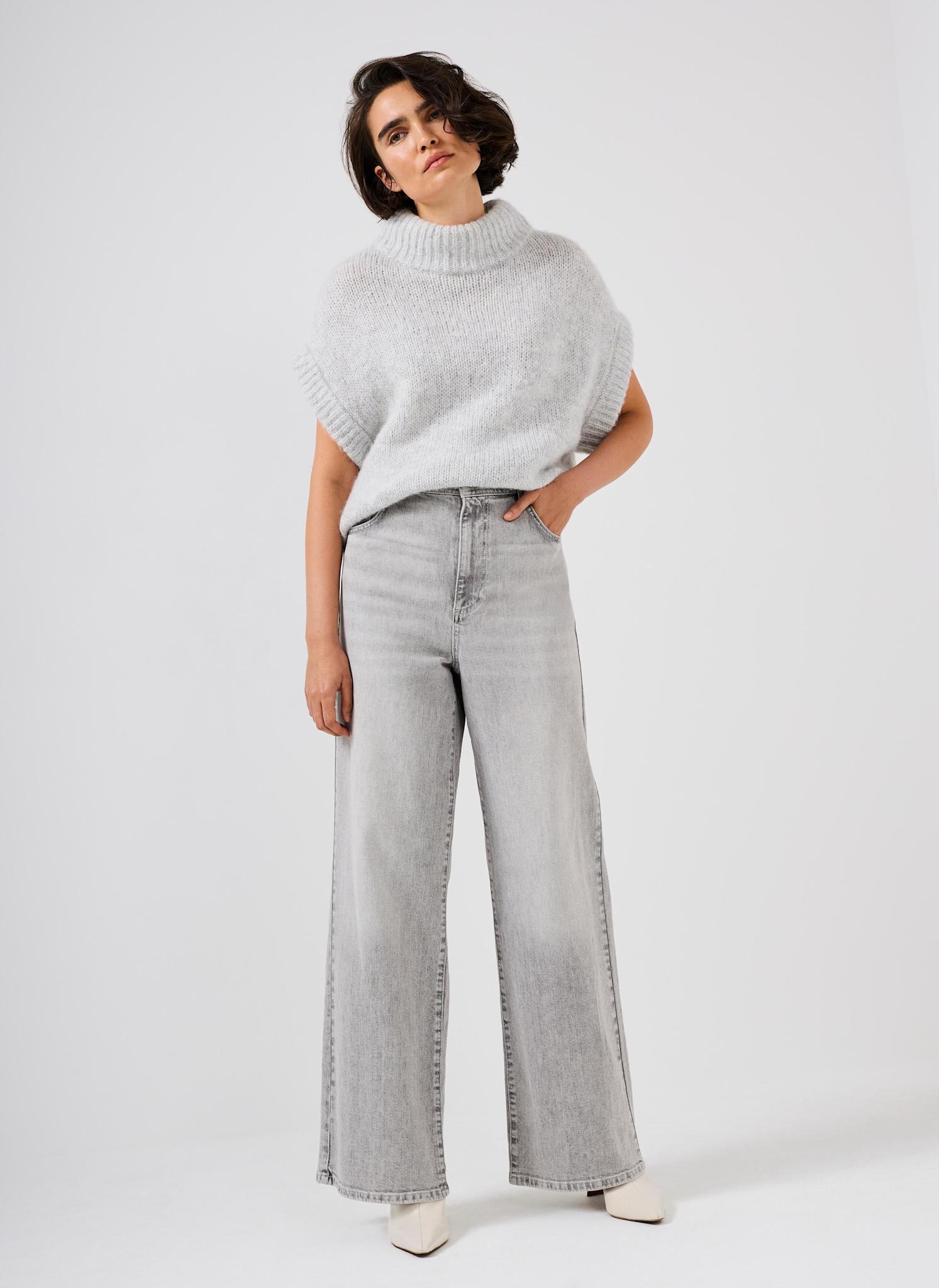 Washed Grey Wide Jeans – Mint Velvet