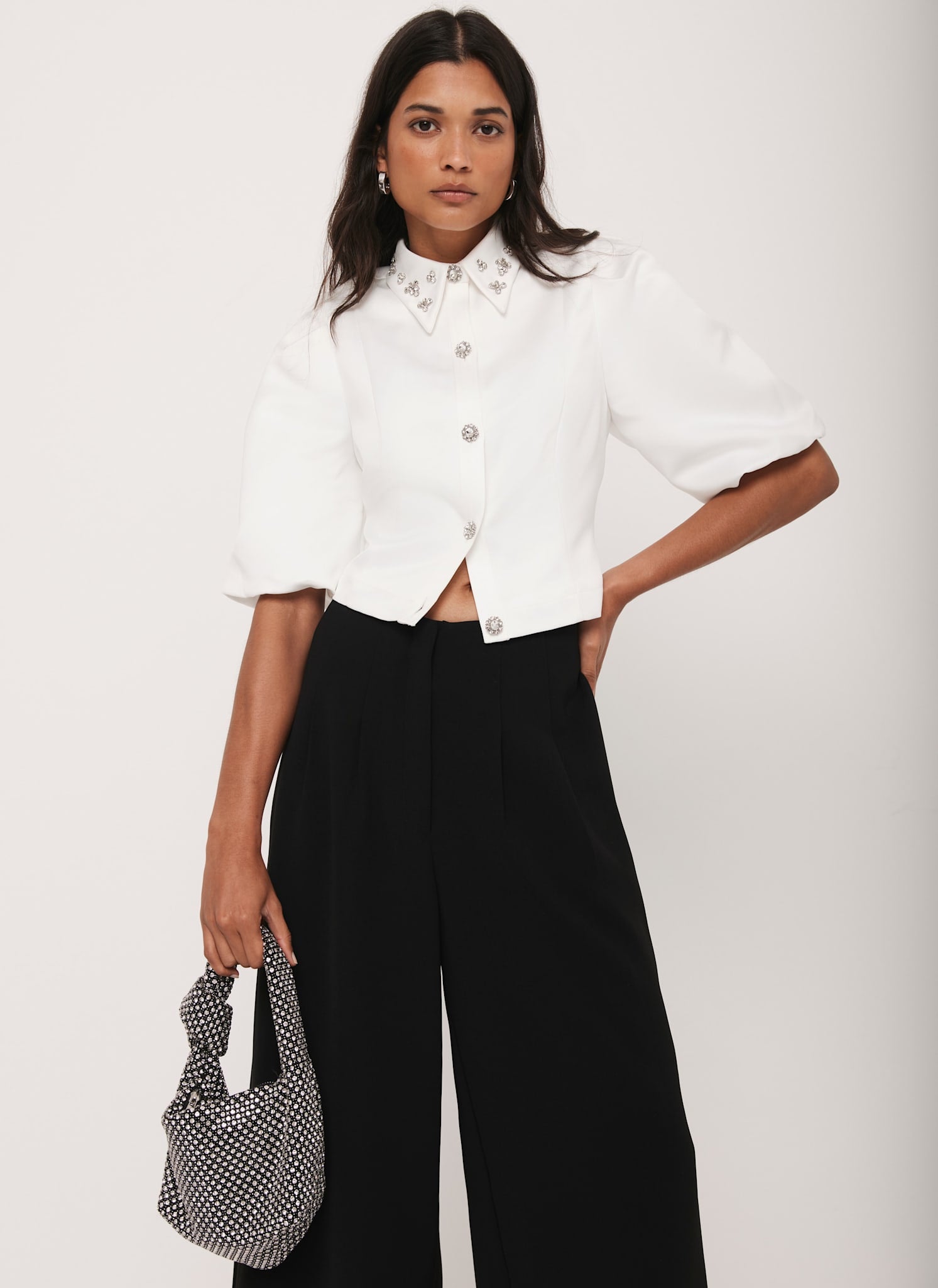 BELVET Cropped checkered shirt ホワイト　M White Embellished Collar Cropped Shirt – Mint Velvet