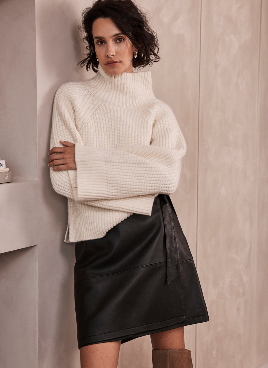 Black Leather Mini Skirt – Mint Velvet